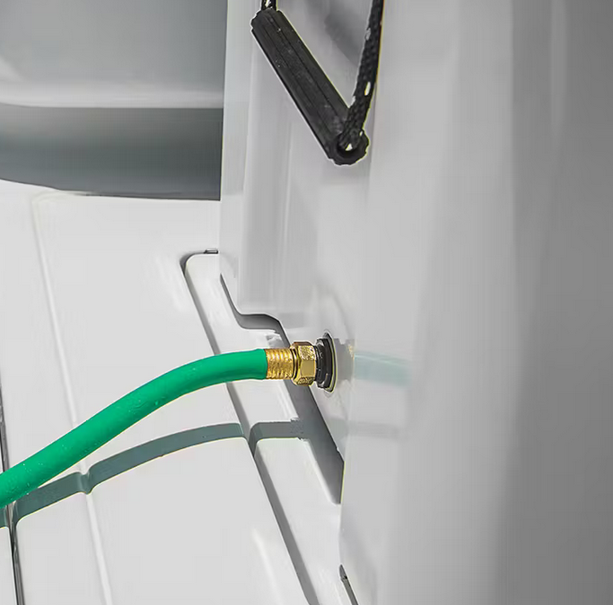 YETI® DRAIN PLUG HOSE CONNECTION