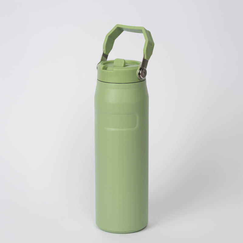 GENERICO 24 OZ FLIP STRAW BOTTLE