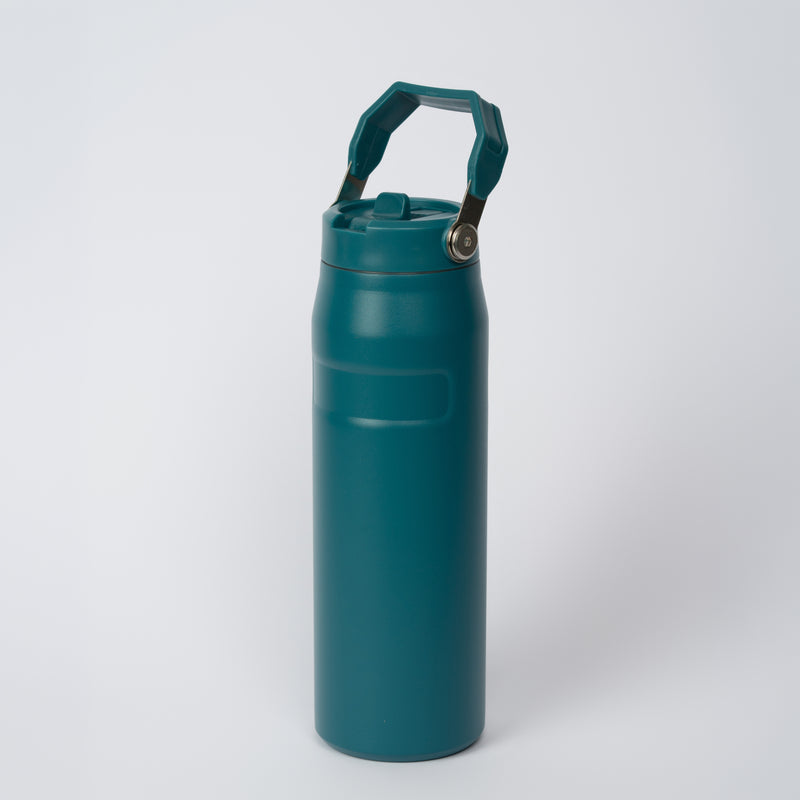 GENERICO 24 OZ FLIP STRAW BOTTLE