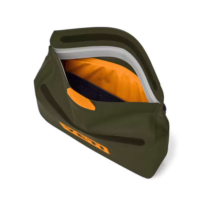 SIDEKICK DRY® 3L GEAR CASE - OLIVE / KING CRAB ORANGE