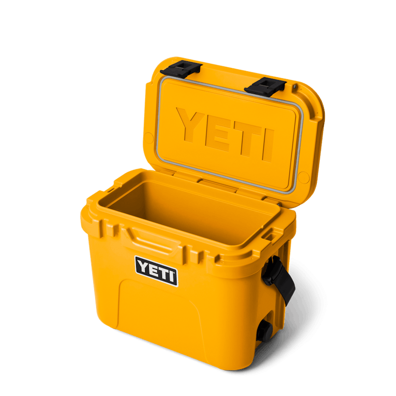 ROADIE® 15 HARD COOLER - ALPHINE YELLOW
