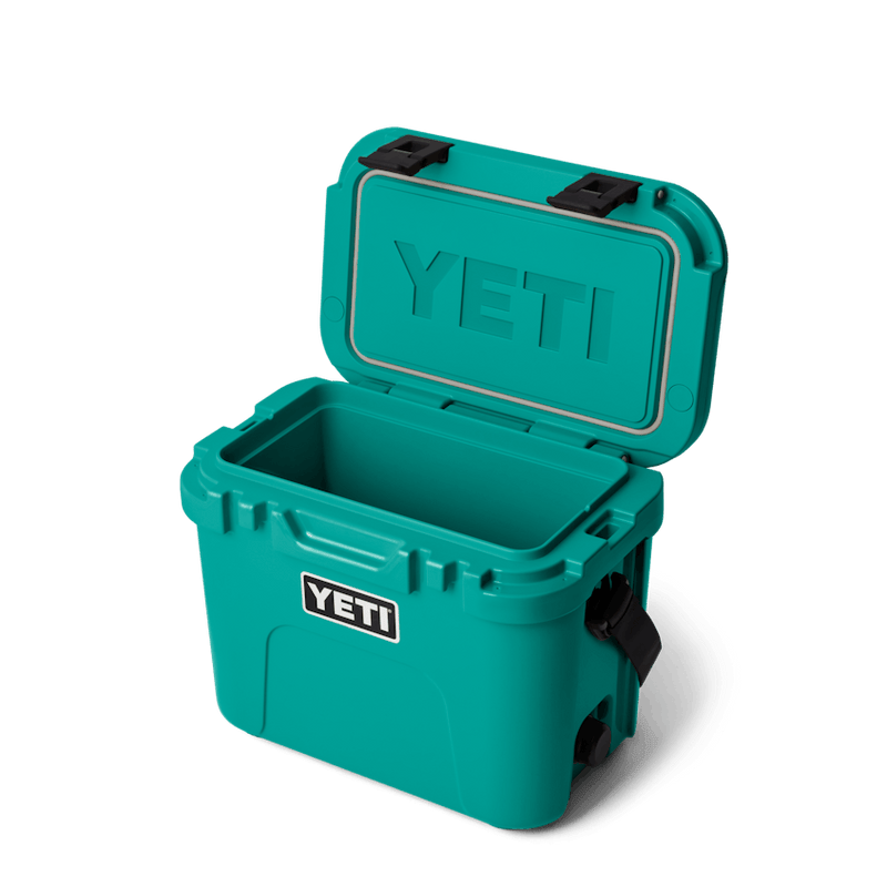 ROADIE® 15 HARD COOLER - AQUIFER BLUE