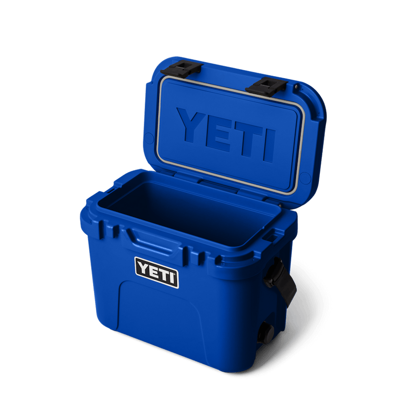 ROADIE® 15 HARD COOLER - ROYAL