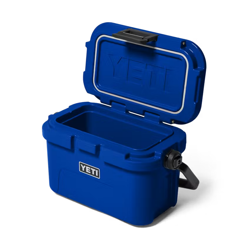 ROADIE® 8 HARD COOLER - ROYAL BLUE