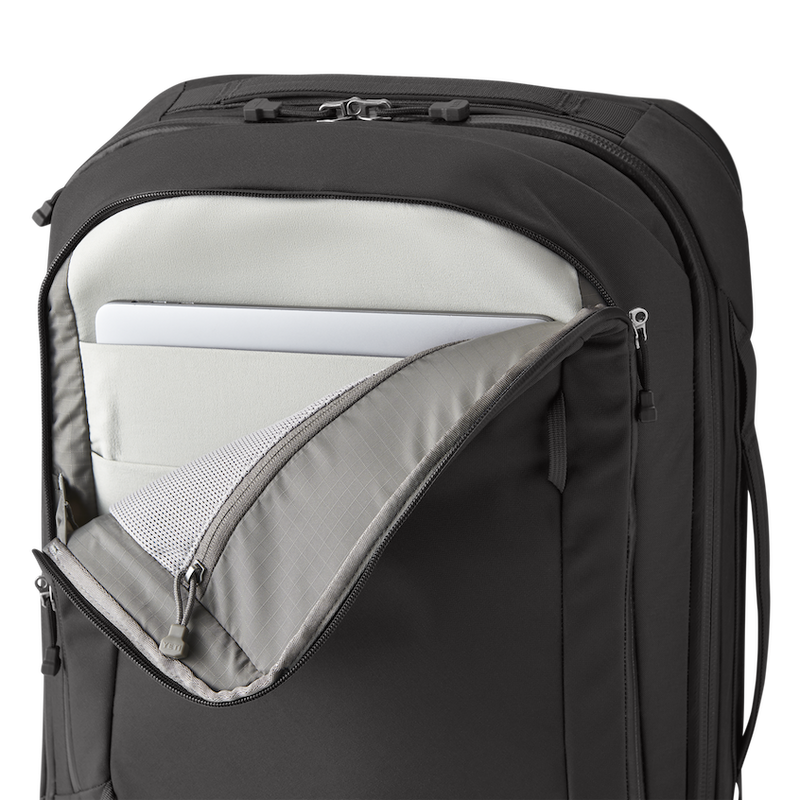CROSSROADS® 22"/35L WHEELED LUGGAGE - NEGRO