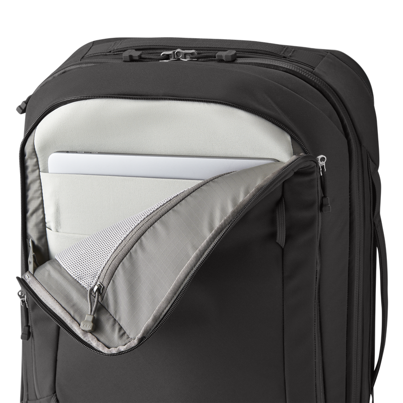 CROSSROADS® 22"/35L WHEELED LUGGAGE - ALPHINE BROWN