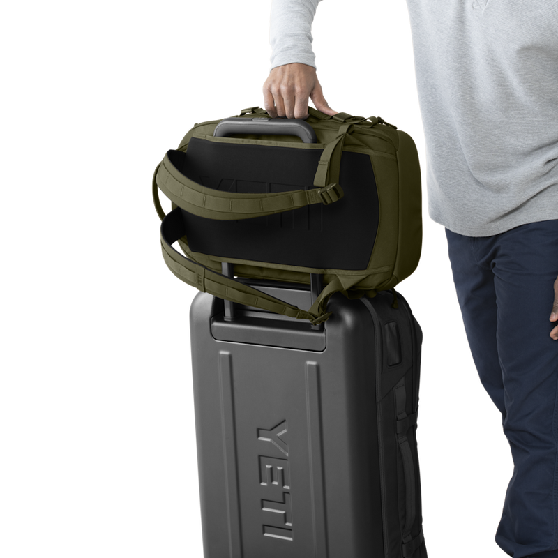 CROSSROADS® 35L BACKPACK - OLIVE