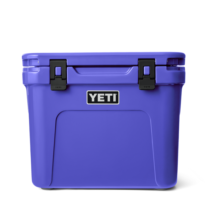 ROADIE® 32 WHEELED COOLER - ULTRAMARINE VIOLET